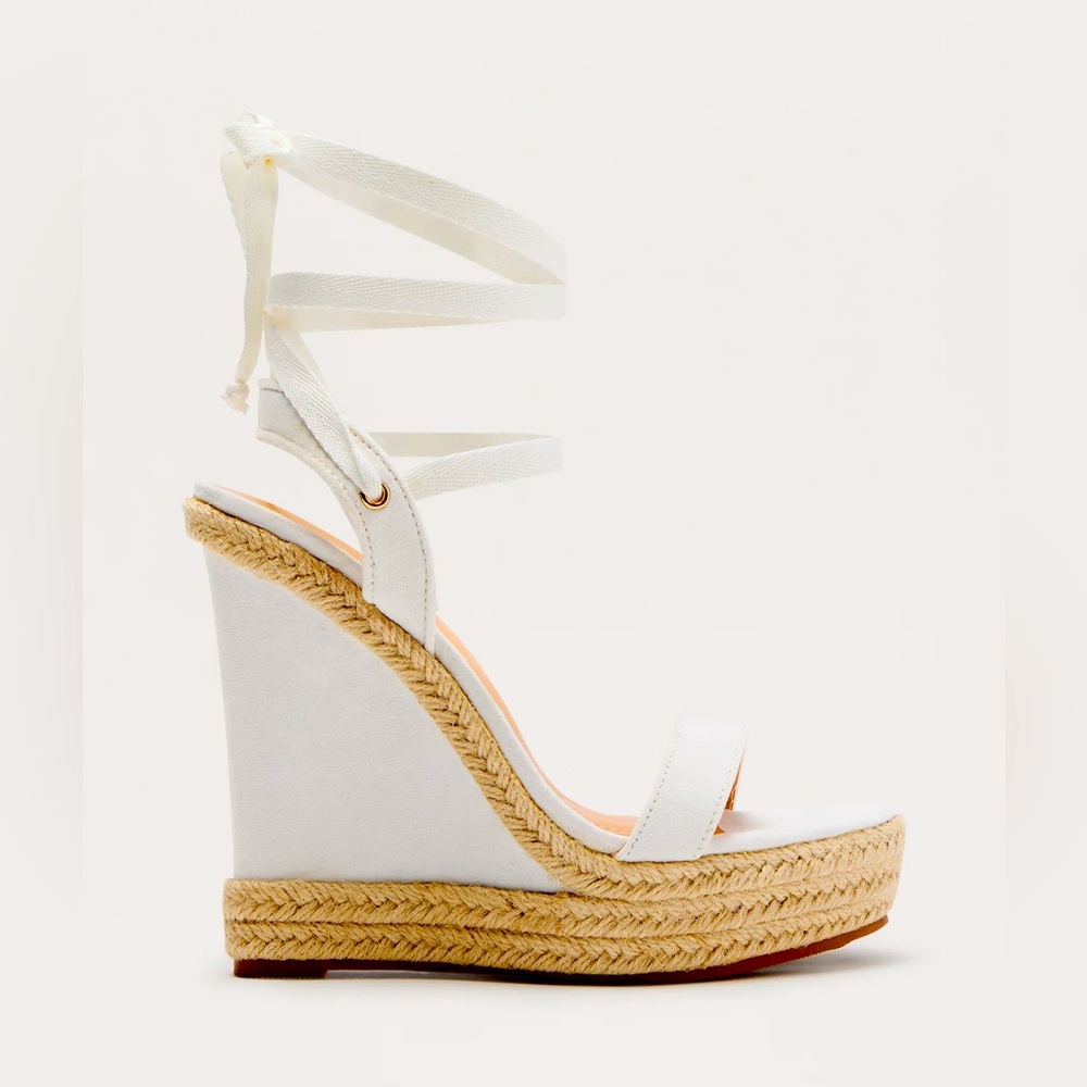 Fashion Nova, size 8, white/tan lace up wedges